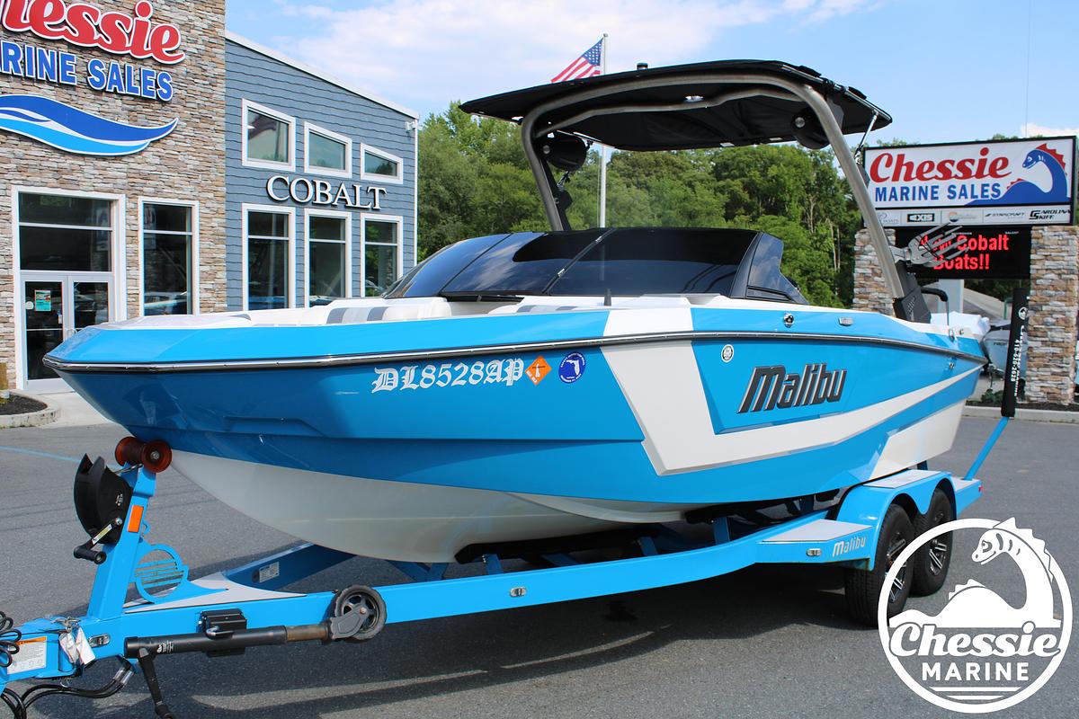 Used 2024 Malibu 21 LX-R