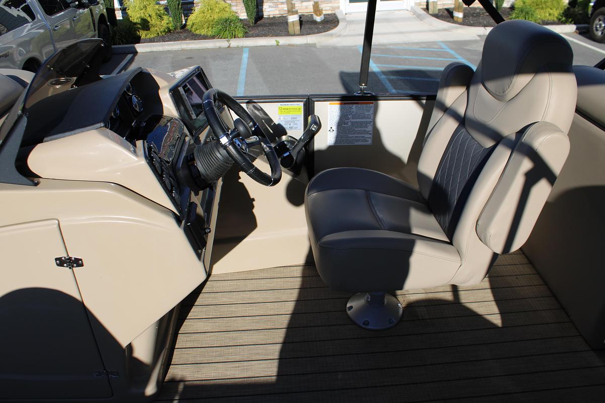 Used 2024 Starcraft Pontoon SLS-3