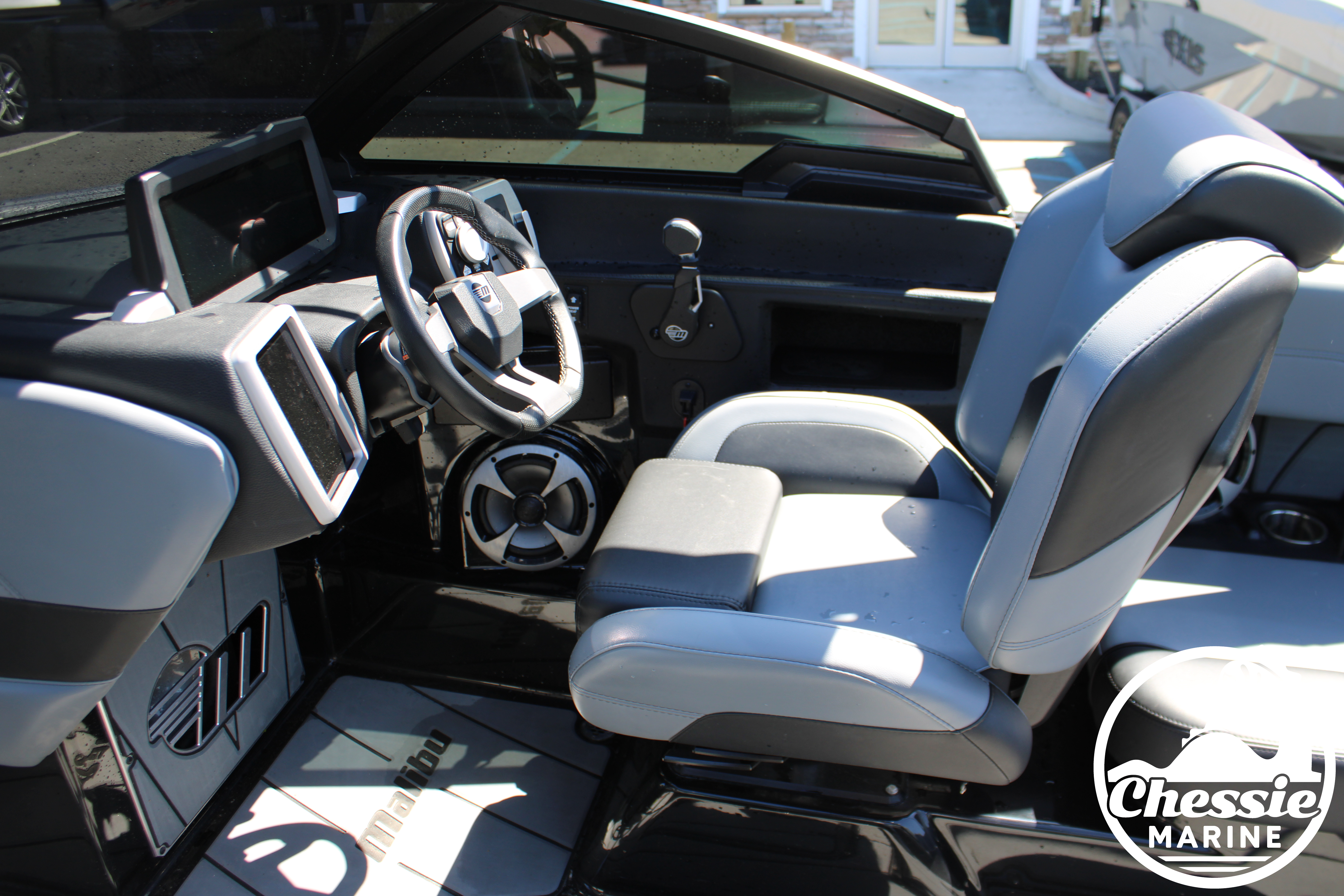 Used 2021 Malibu 23 LSV