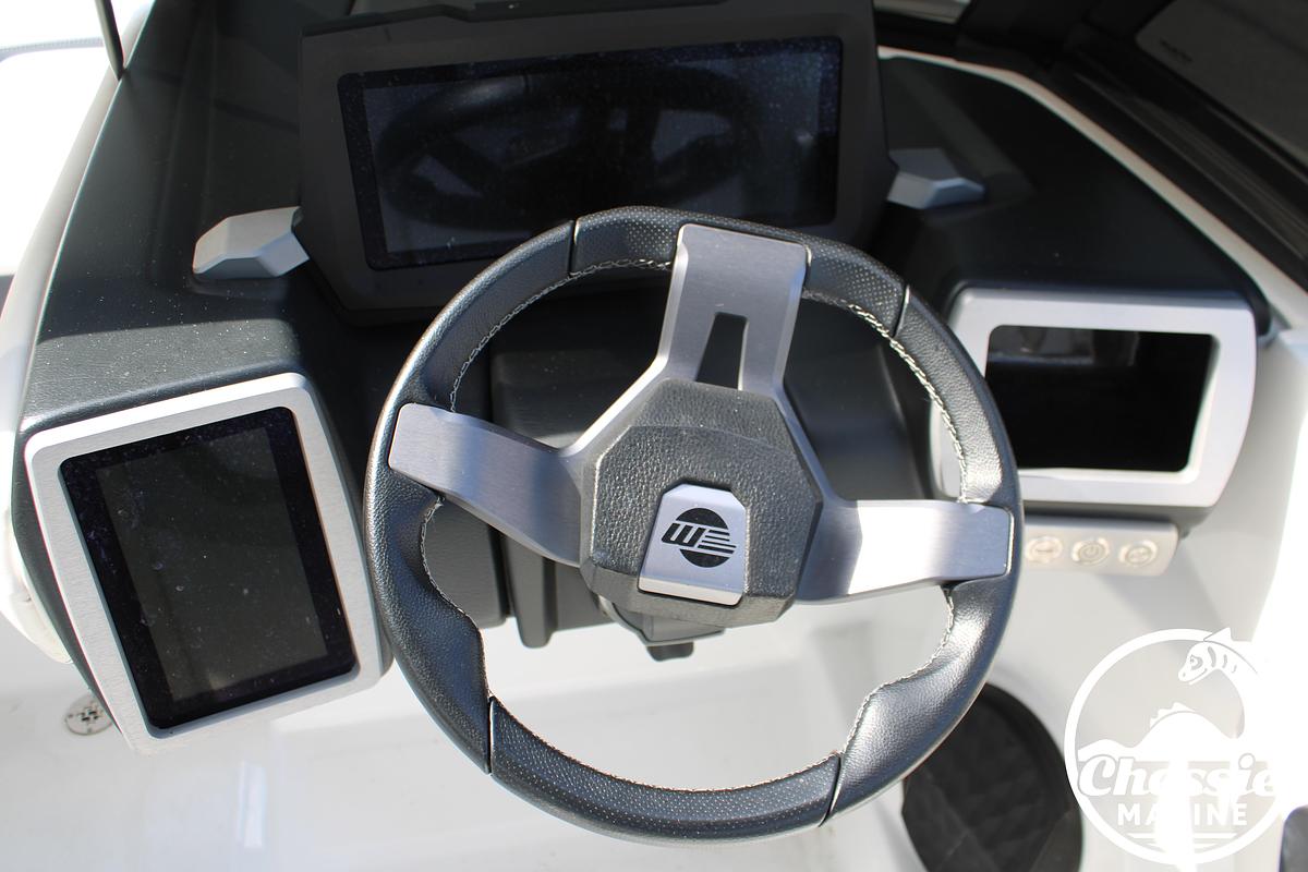 Used 2024 Malibu 21 LX-R