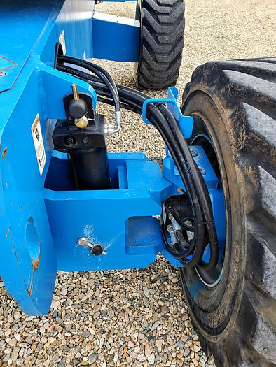 Used 2014 Genie Z60/34 Articulated Boom Lift ** 747 Hrs **
