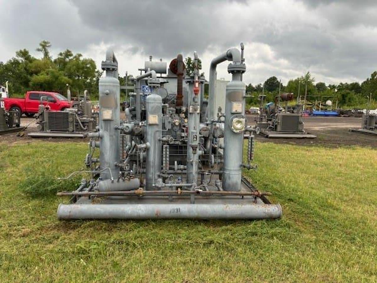 Used Caterpillar G3304NA / Ariel JGP 2-3