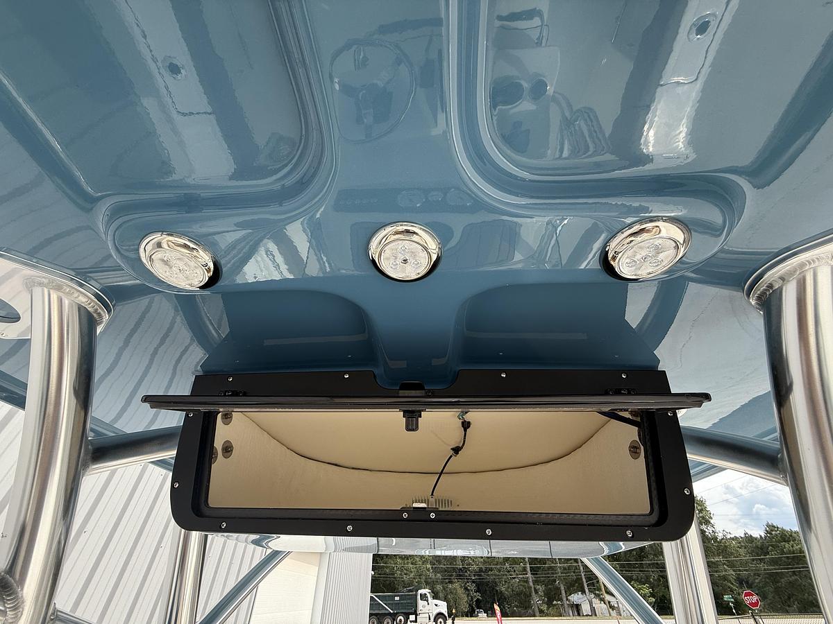 2026 Pioneer 202 Islander