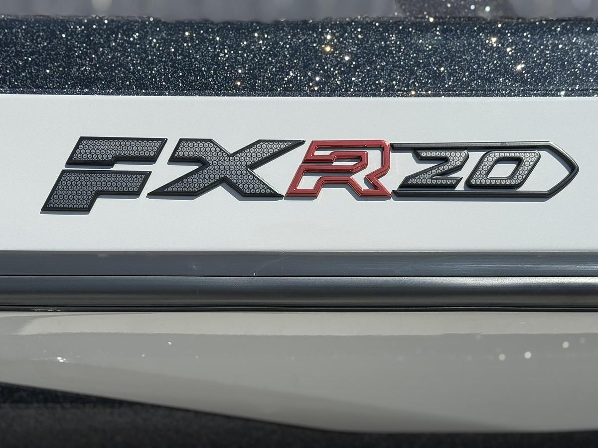 2025 Skeeter FXR 20