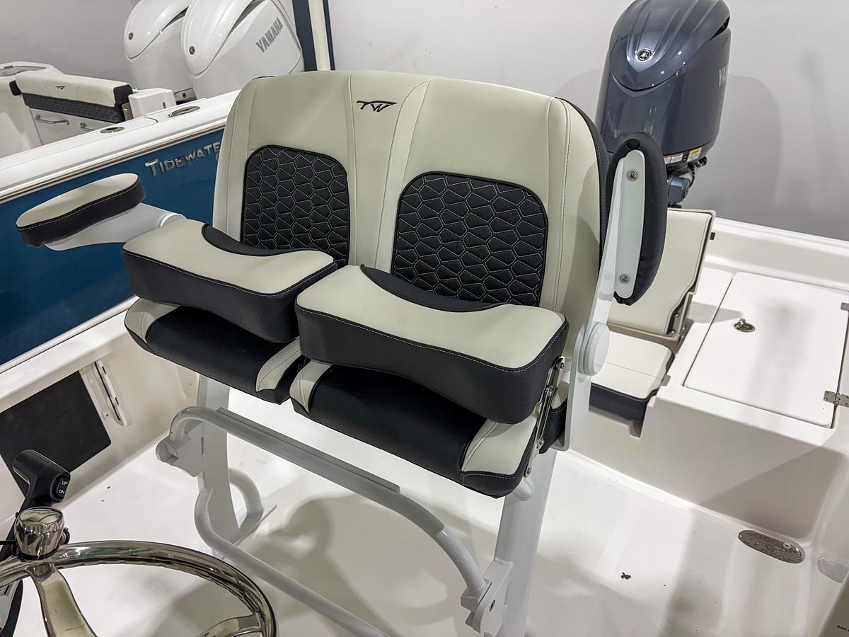 2025 Tidewater 2210 Cb