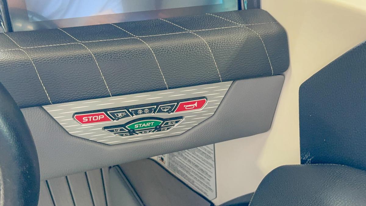 Used 2022 Nautique G21