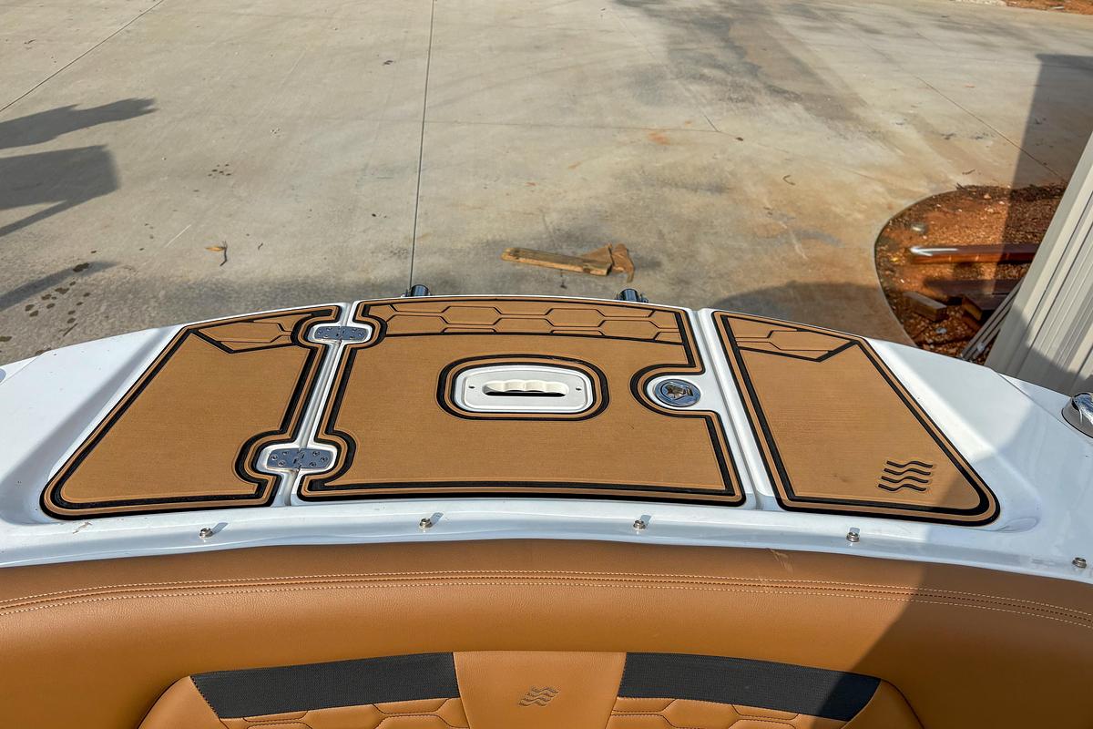 Used 2022 Four Winns HD5