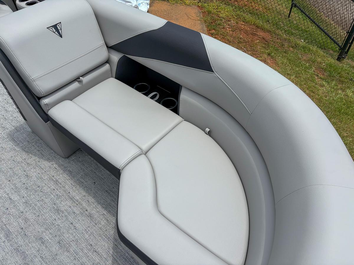 2025 Trifecta 22RF LE 2.75