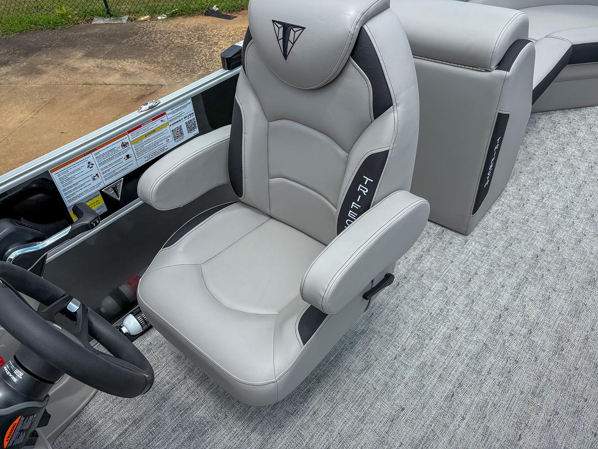 2025 Trifecta 22RF LE 2.75