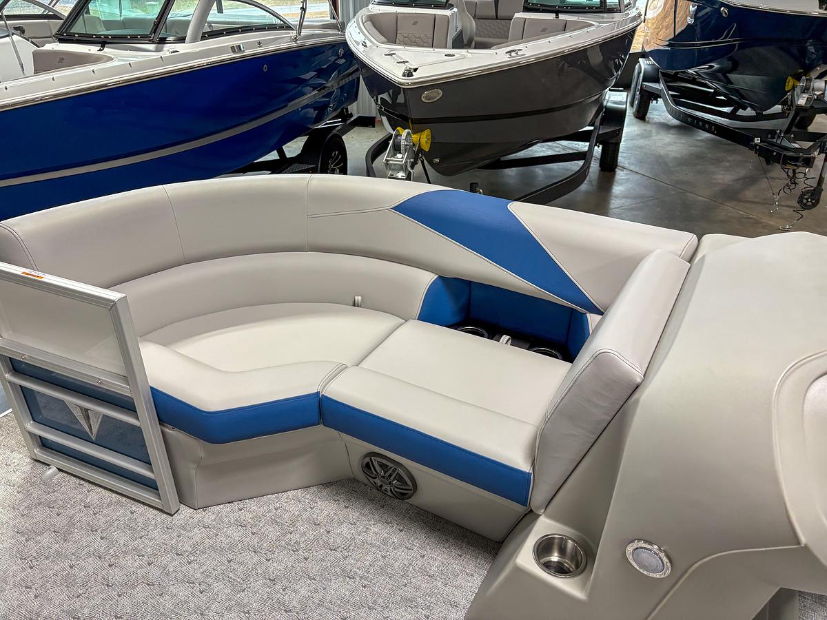 2025 Trifecta 20RF LE