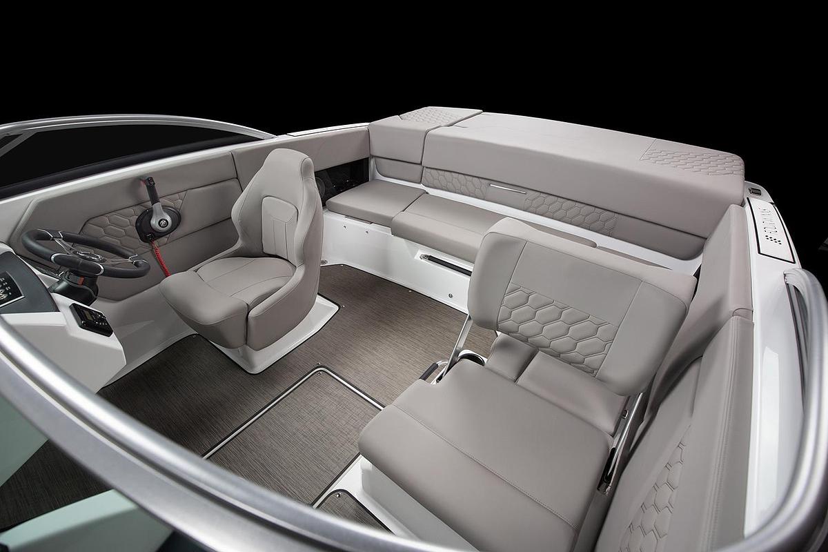 Used 2023 Four Winns H1