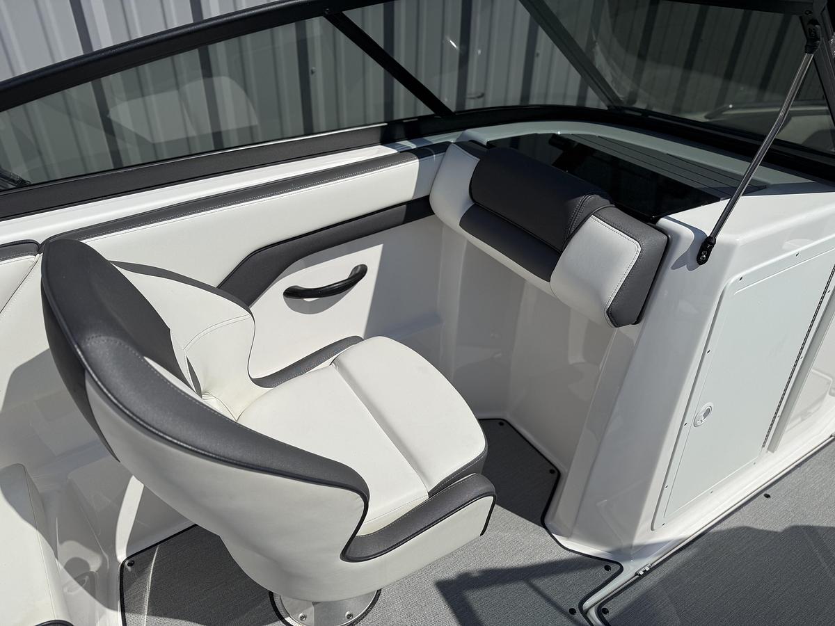 Used 2021 Yamaha Boats SX210