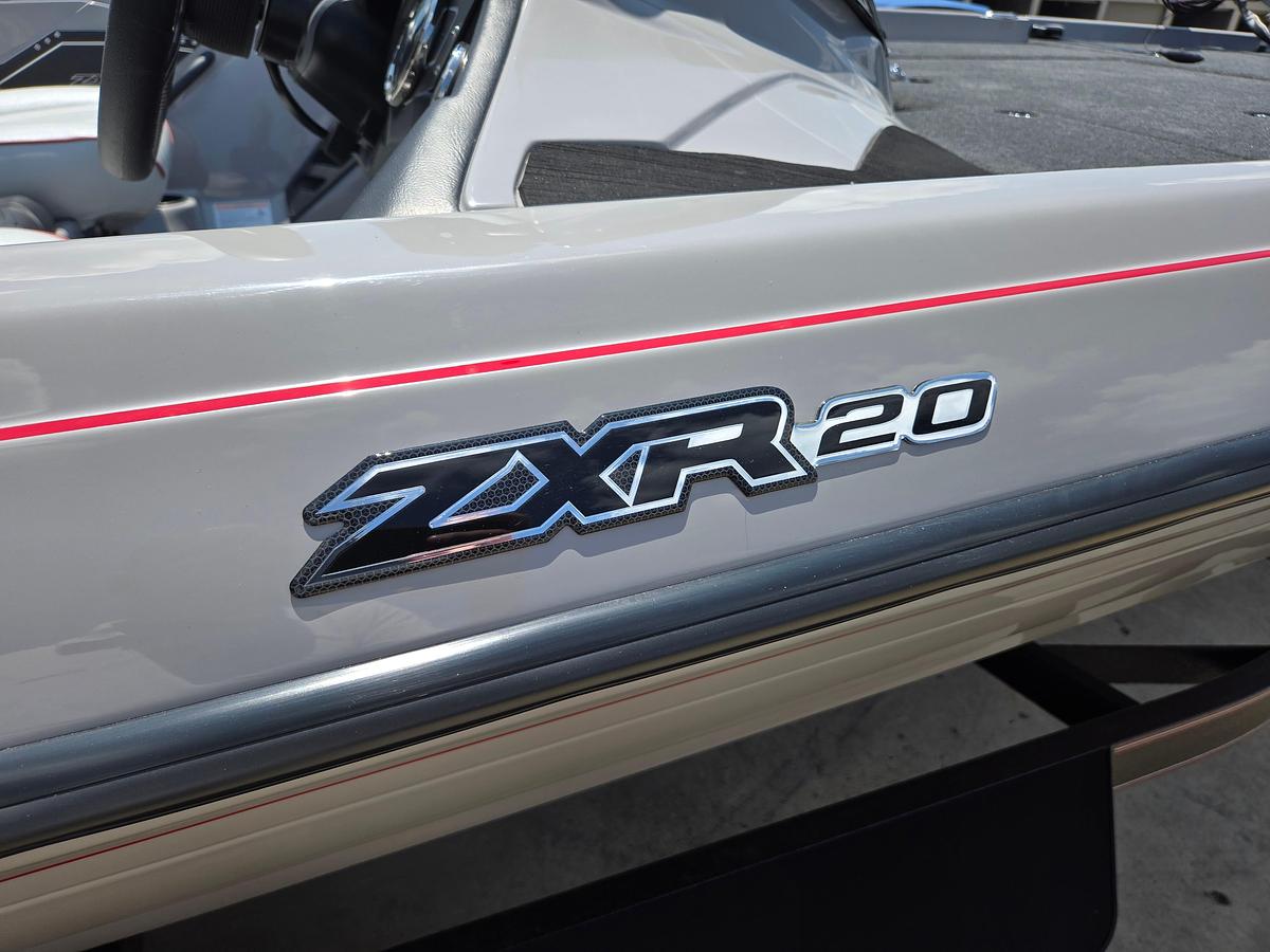 2025 Skeeter ZXR20