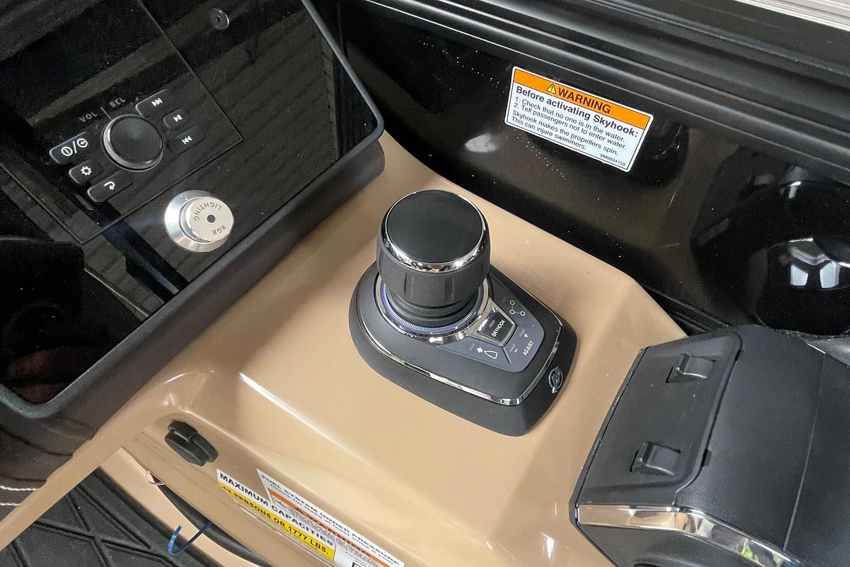 Used 2025 Barletta L25MAT