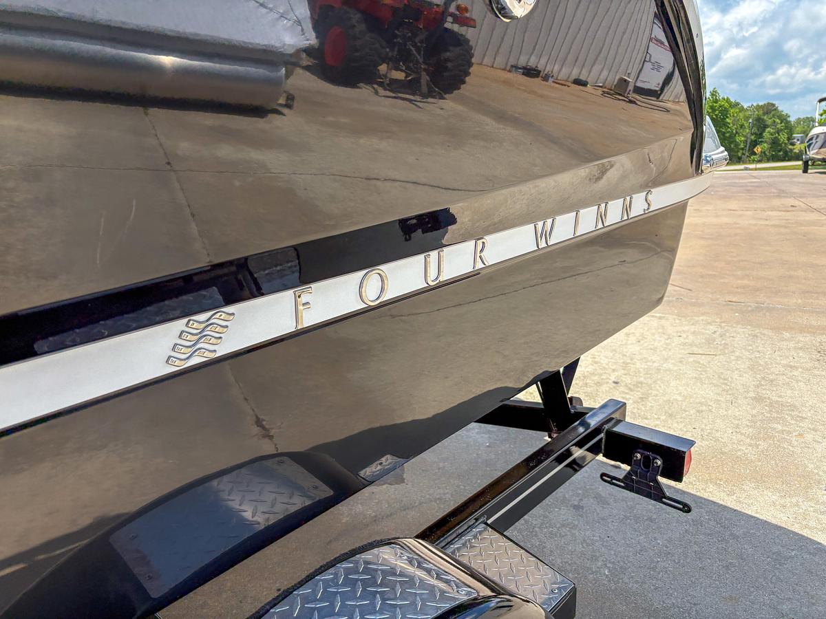 Used 2023 Four Winns H1