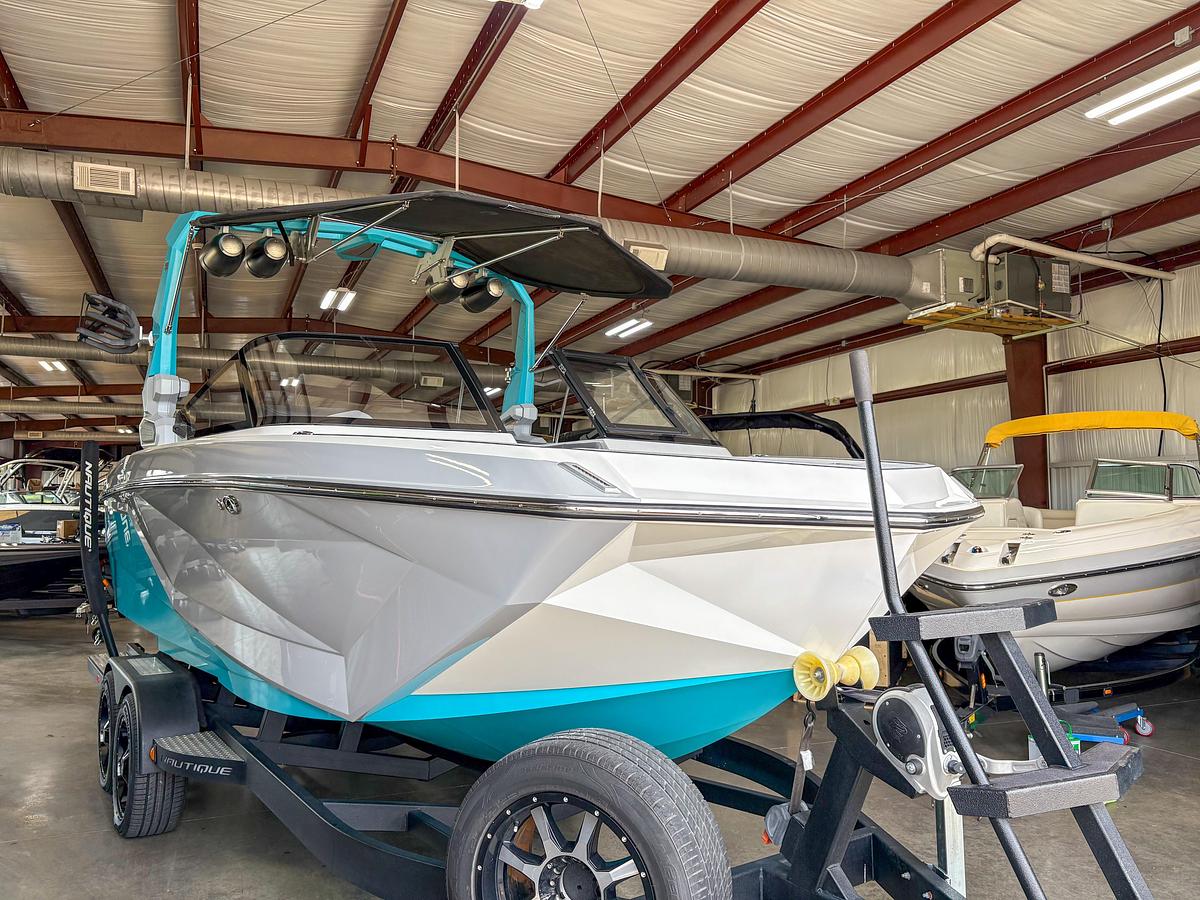 Used 2022 Nautique G21