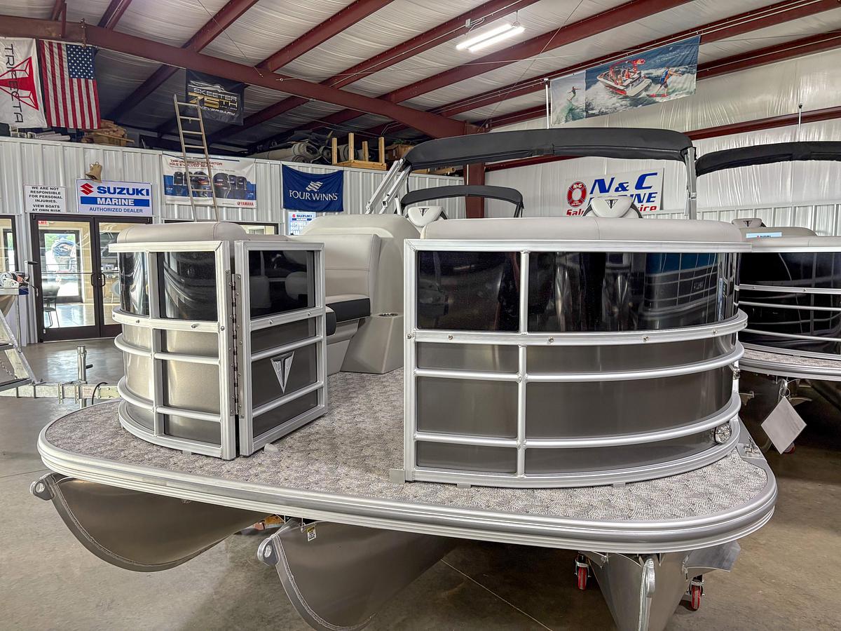 2025 Trifecta 22 UL LE T