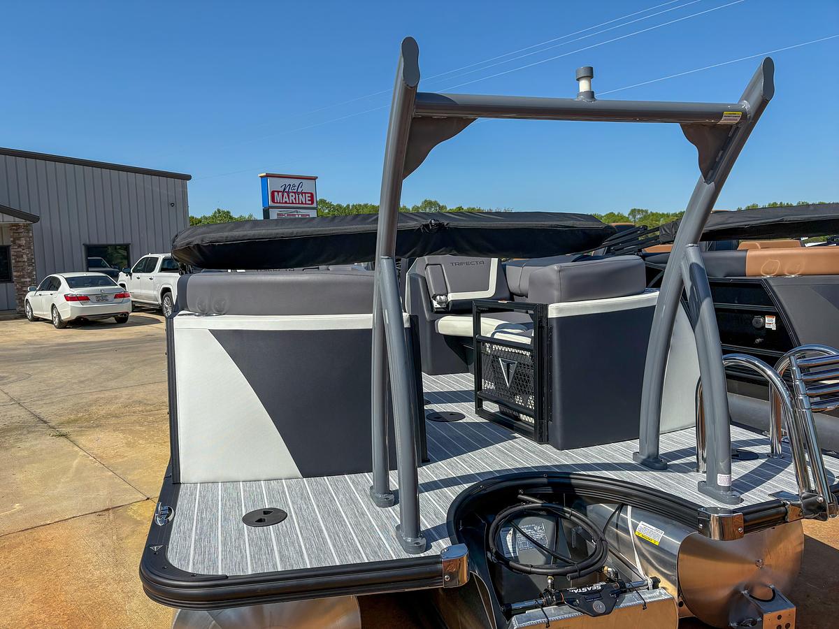 2025 Trifecta 23 RF SS