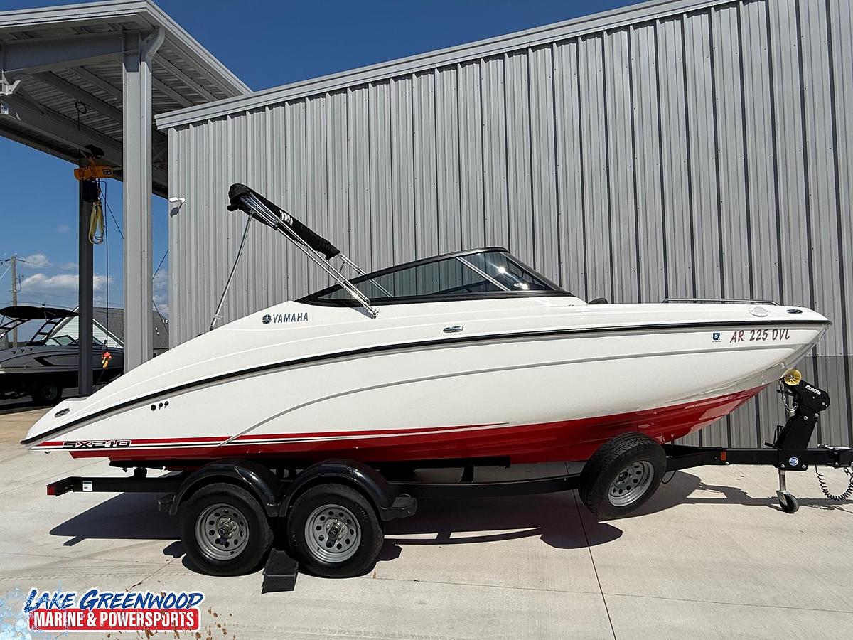Used 2021 Yamaha Boats SX210