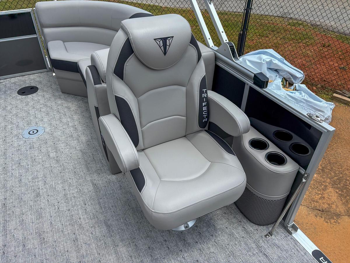 2025 Trifecta 22RF LE 2.75