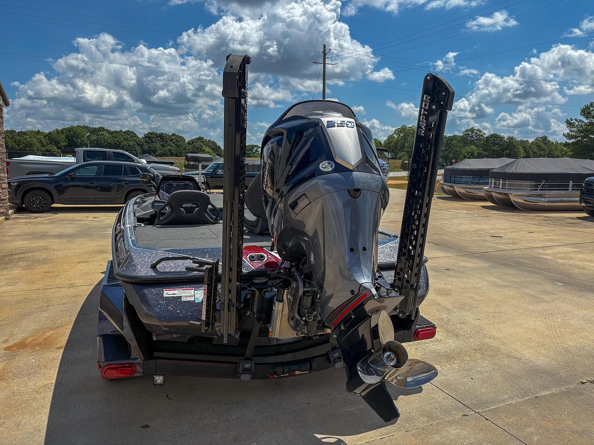 Used 2023 Skeeter FXR21 Limited