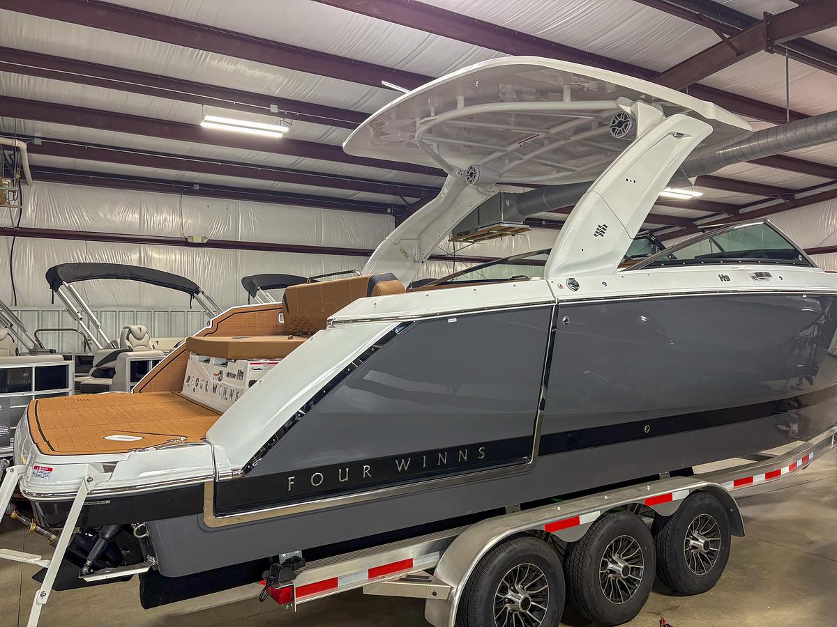 2026 Four Winns H9
