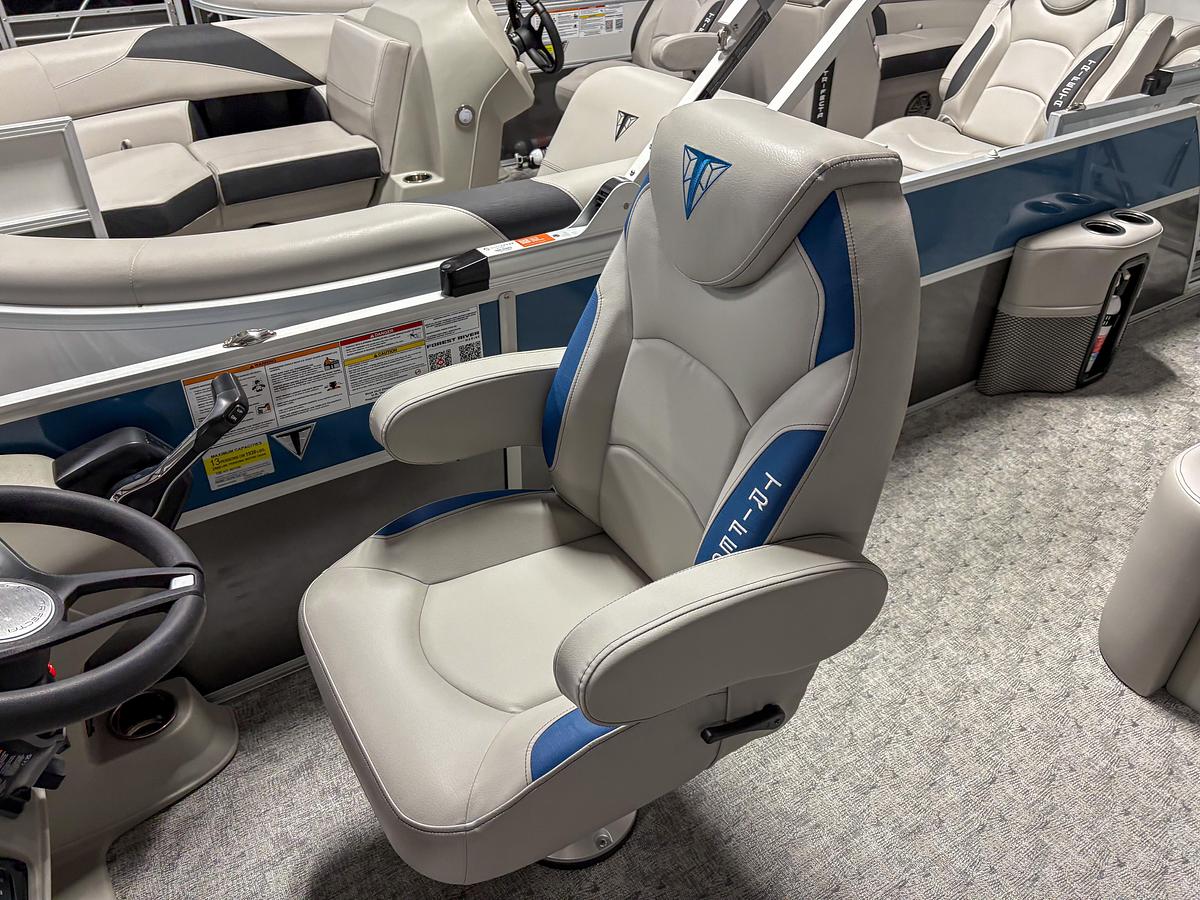 2025 Trifecta 24 UL LE