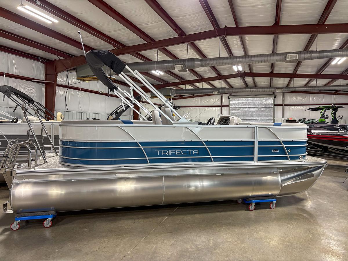 2025 Trifecta 20RF LE