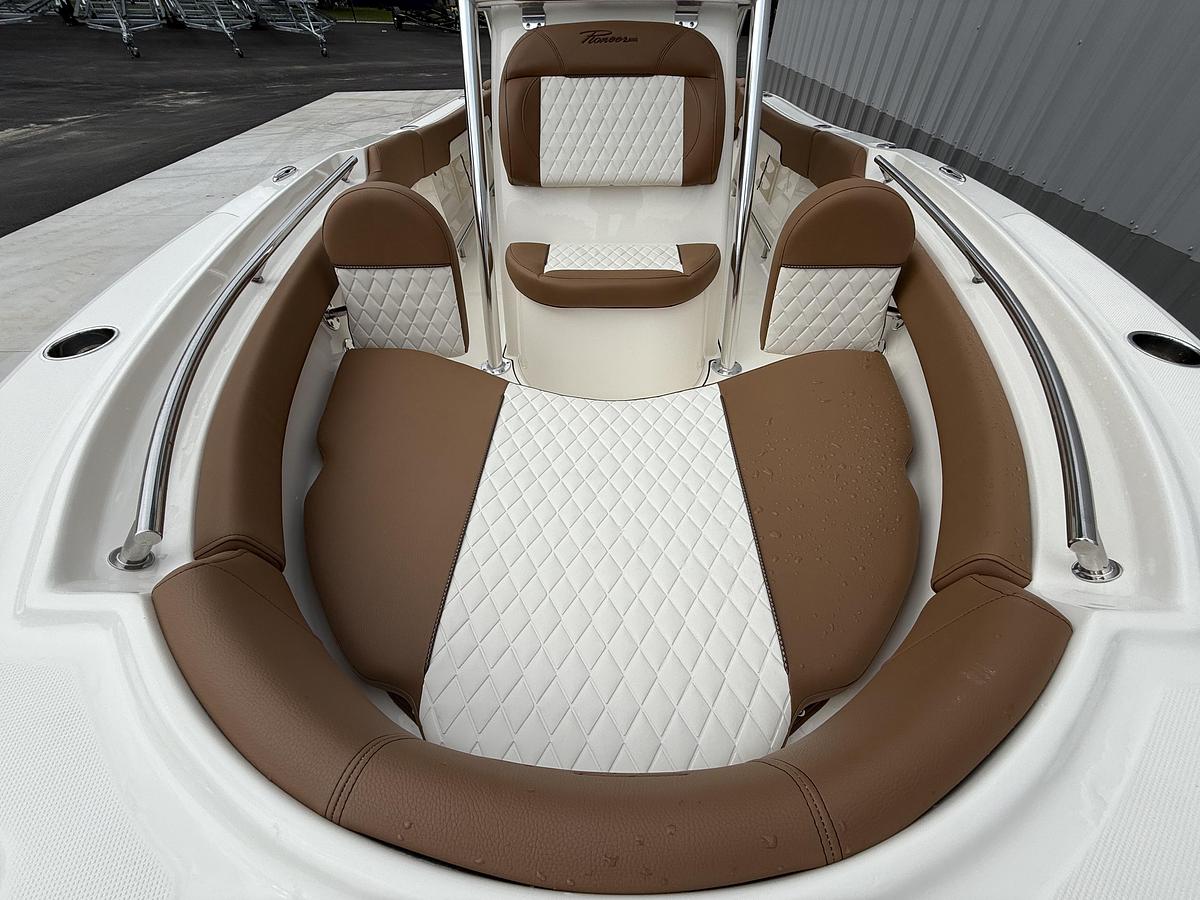 2026 Pioneer 202 Islander