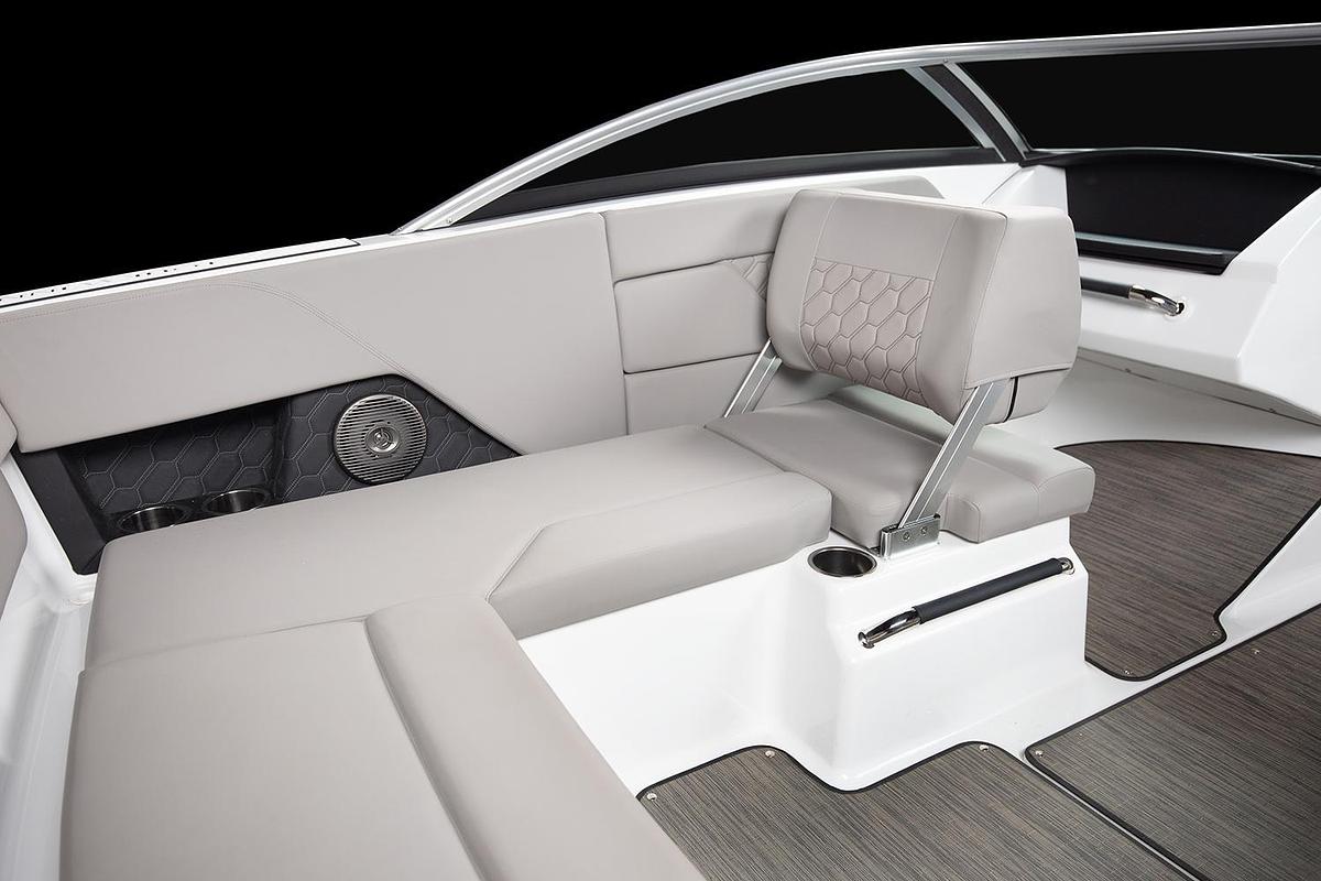 Used 2023 Four Winns H1