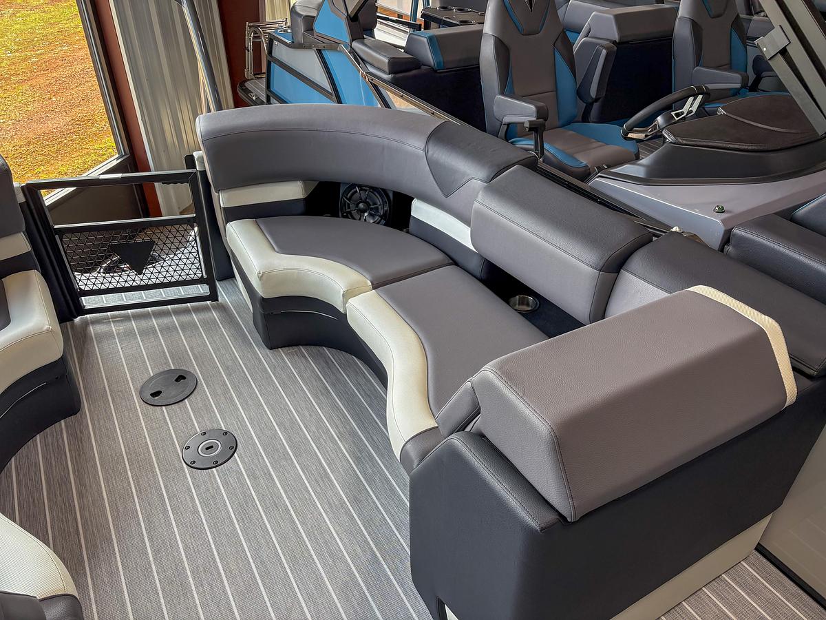 2025 Trifecta 23 RF SS