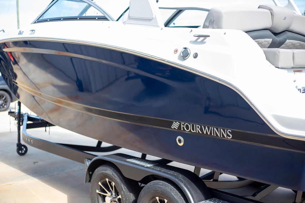 2025 Four Winns HD3