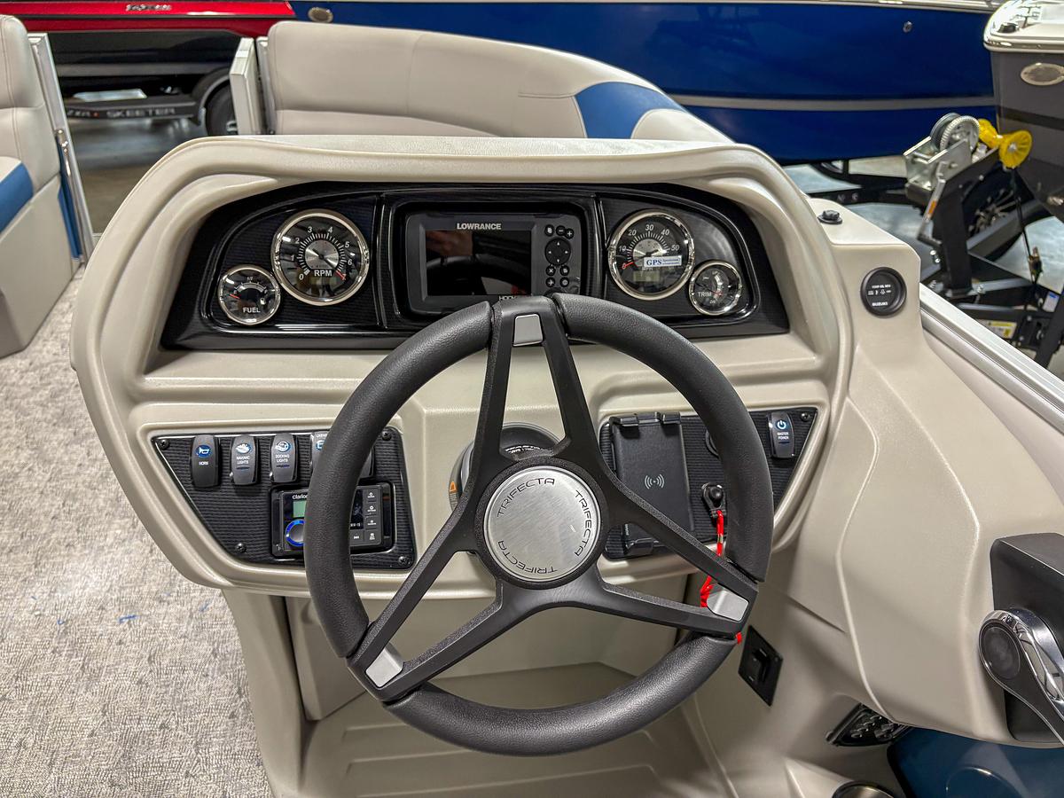 2025 Trifecta 20RF LE