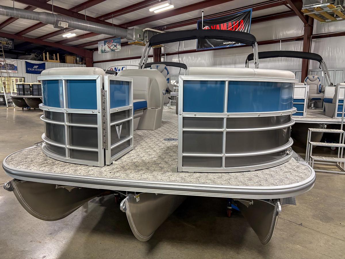 2025 Trifecta 24 UL LE