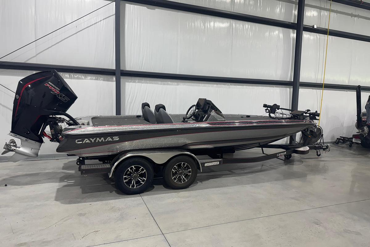 Used 2022 Caymas CX 21 PRO