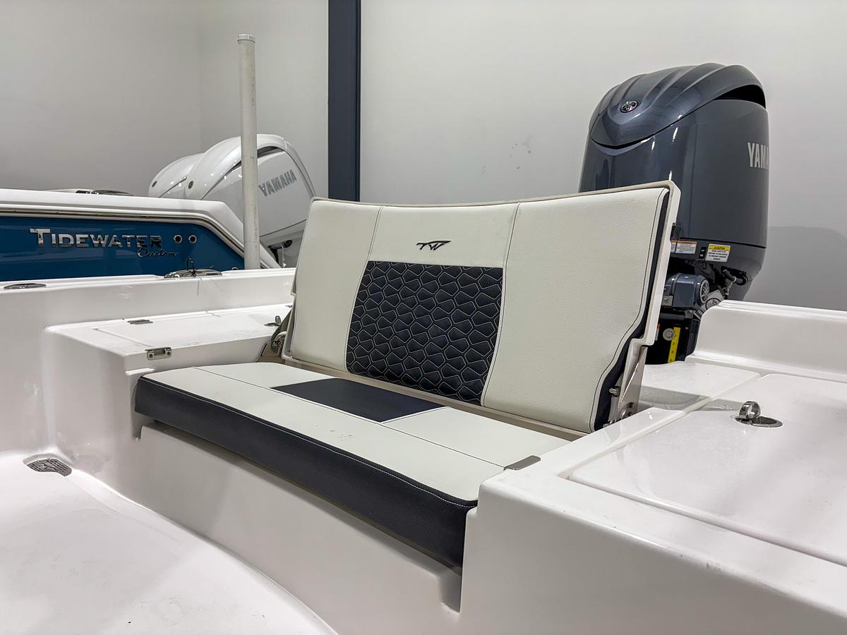 2025 Tidewater 2210 Cb