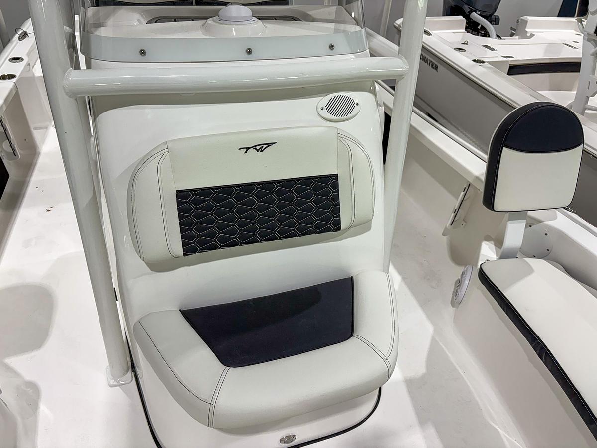 2025 Tidewater 2210 Cb