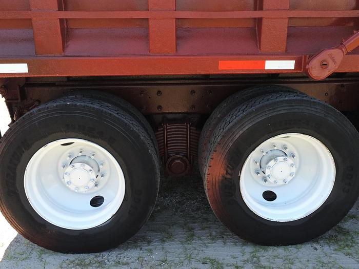 Used 2005 MACK CV713