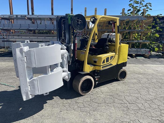 Used 12,000 POUND HYSTER ROLL CLAMP FORKLIFT W/ 60" CASCADE CLAMP 1,600 HOURS - PENDING