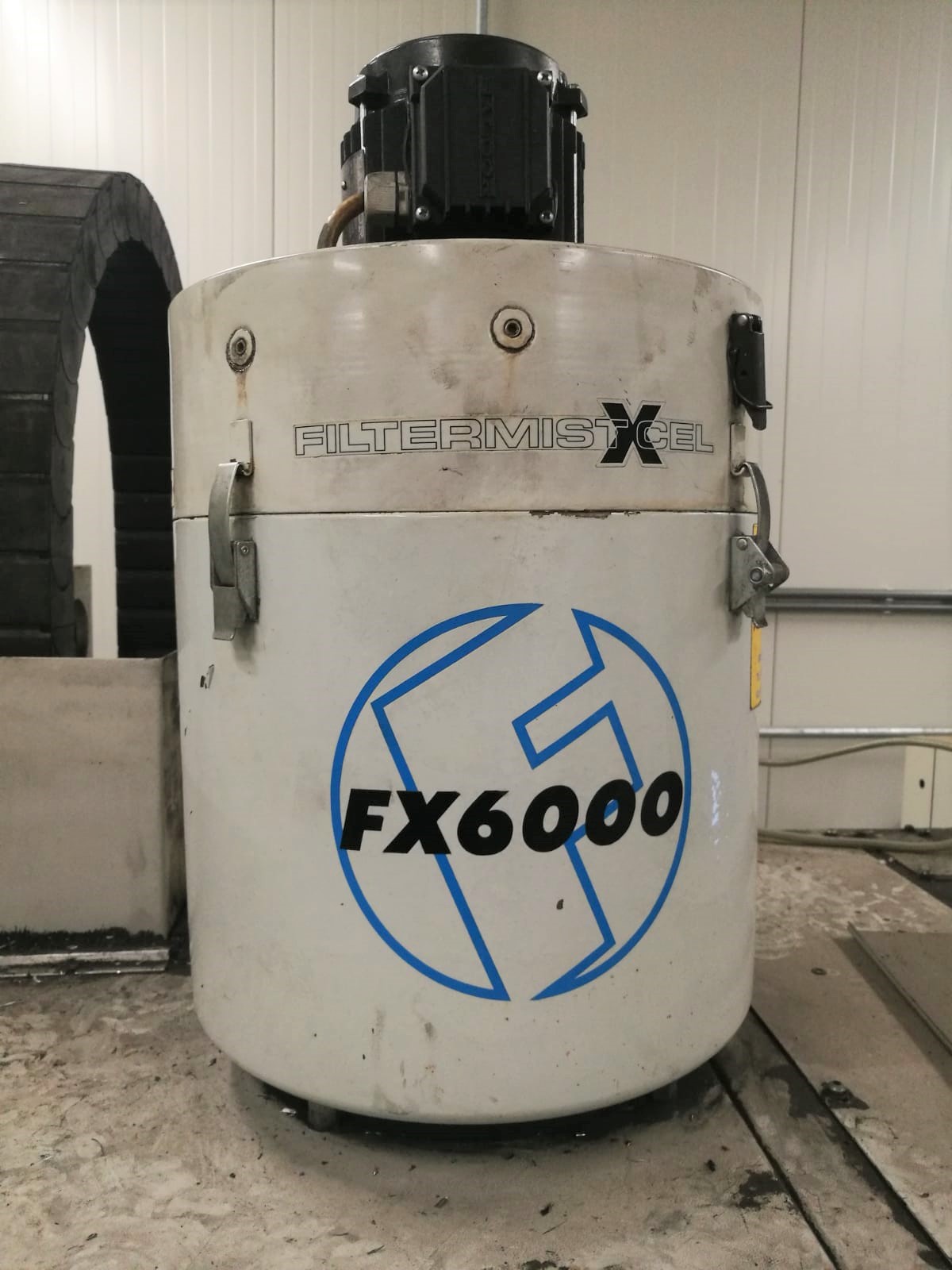 Gebruikt BRIDGEPORT VMC 800 L 30 - 2000