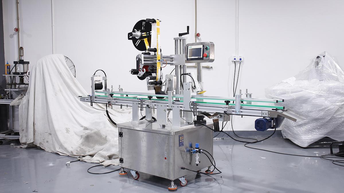 Automatic Corner Labeling Machine 210