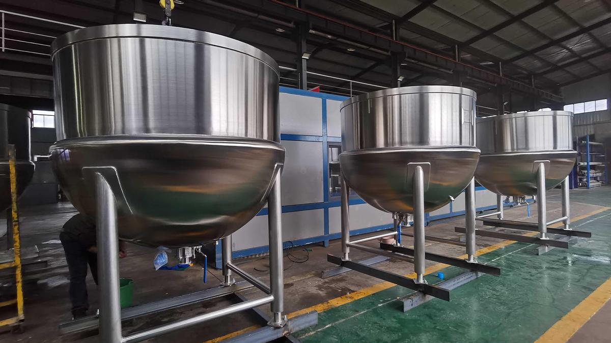 500 Gal Stainless Steel Bare Kettle - Jacketed for Industrial Cooking