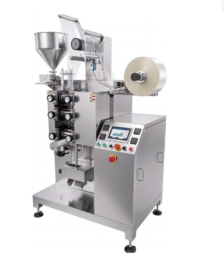 YL150C Vertical Film Fill Seal Packaging Machine for Sauce/Liquid