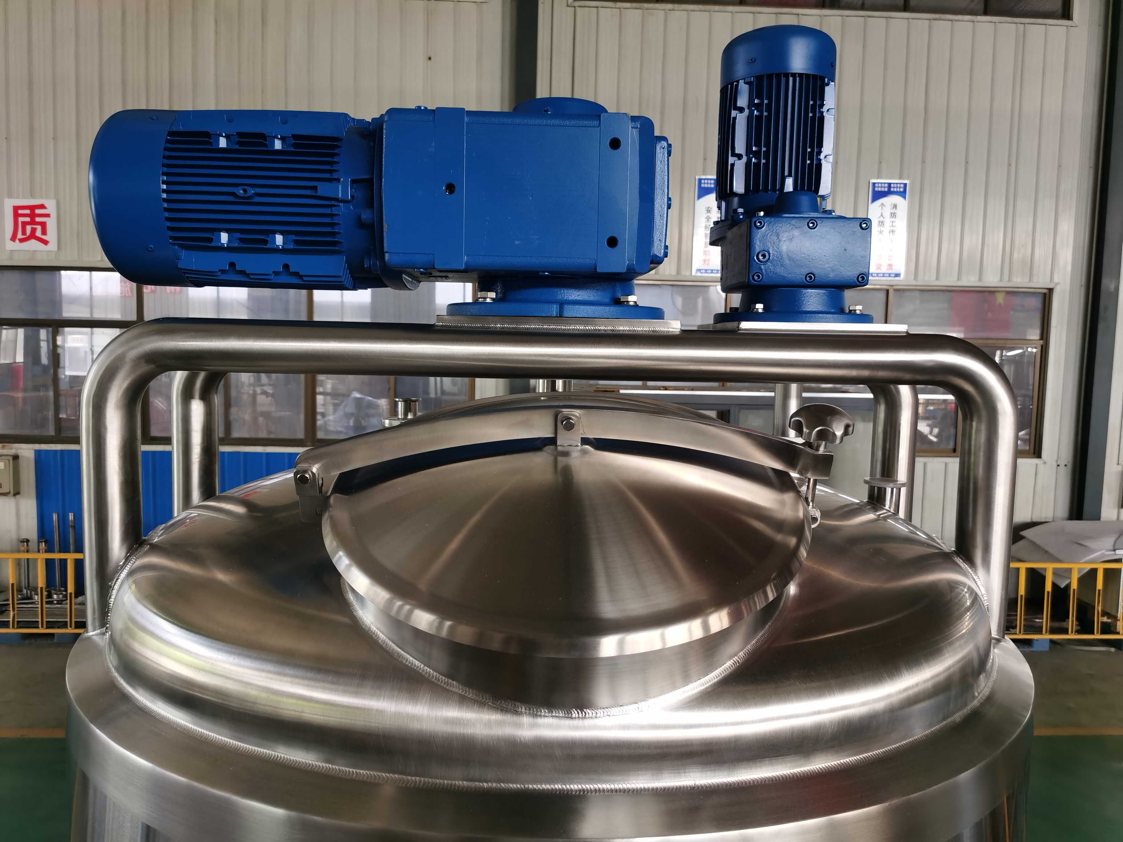 550 Gallon Jacketed Buffer Tank-Scraper Blade & Vertical Auger Agitator