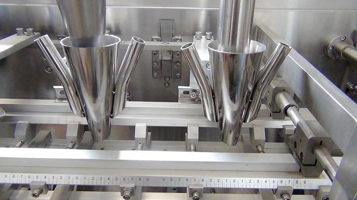 Duplex zipper doypack pouch filling and sealing machine 330