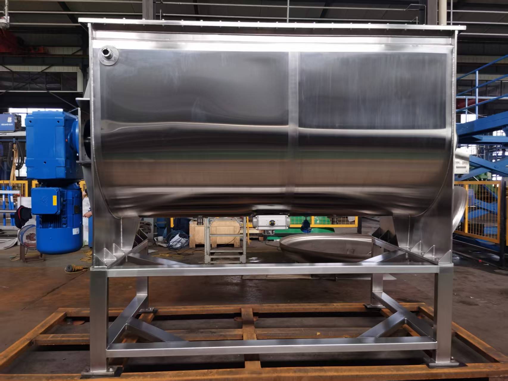 550 Gallon Horizontal Jacketed Holding Tank-Horizontal Jacketed Paddle Blender