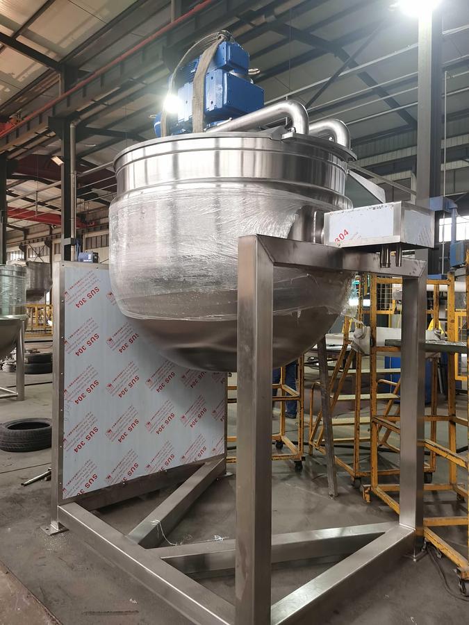 Electric tilting kettle