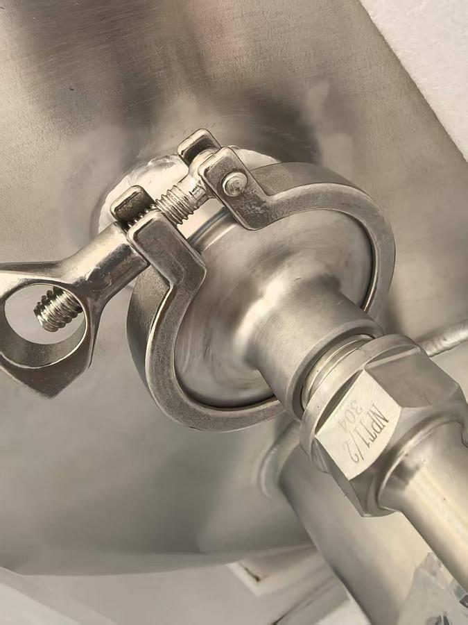 New customized 1000 gallon steam jacketed double mixing tank