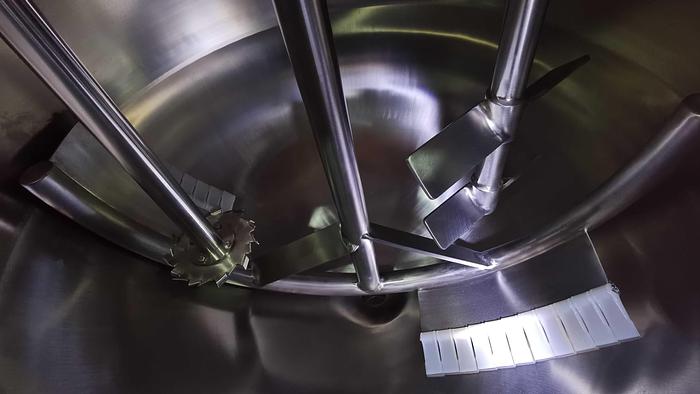 200 gallon triple agitation mixing kettle