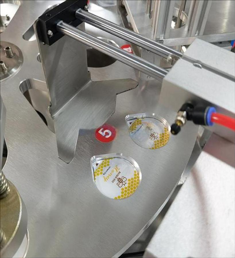 Rotary Cup Filling and Sealing Packing Machine